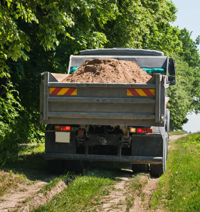 Odvoz zeminy a sutě ze stavby - Ostrava, Frýdek-Místek, Opava, Havířov
